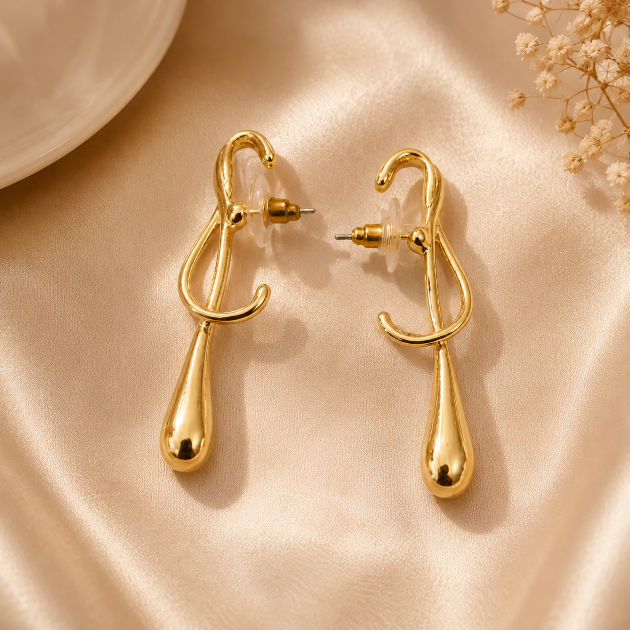 file_000000000ab88211b07e599b2f8737f9 TheVeriq Aura Twist Earrings - Image 1