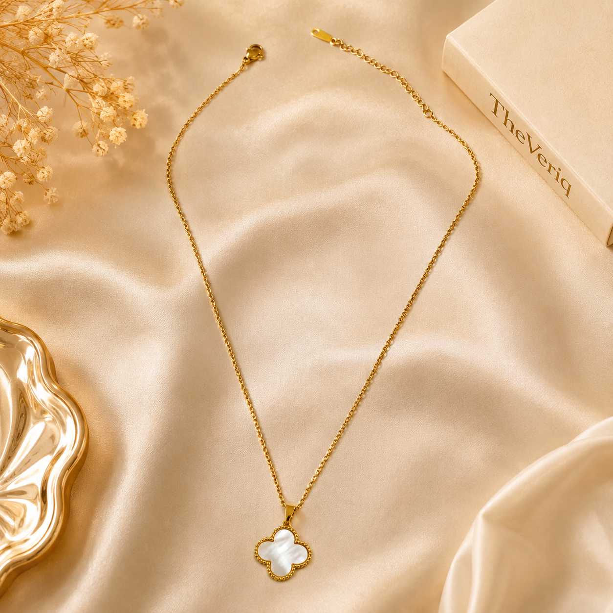 file_00000000c74481fa897e09ec620eb031 TheVeriq Fleur Necklace - Image 1
